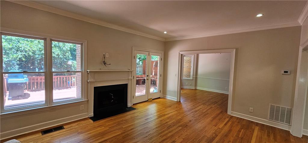 3873 Roswell Road Unit 13
