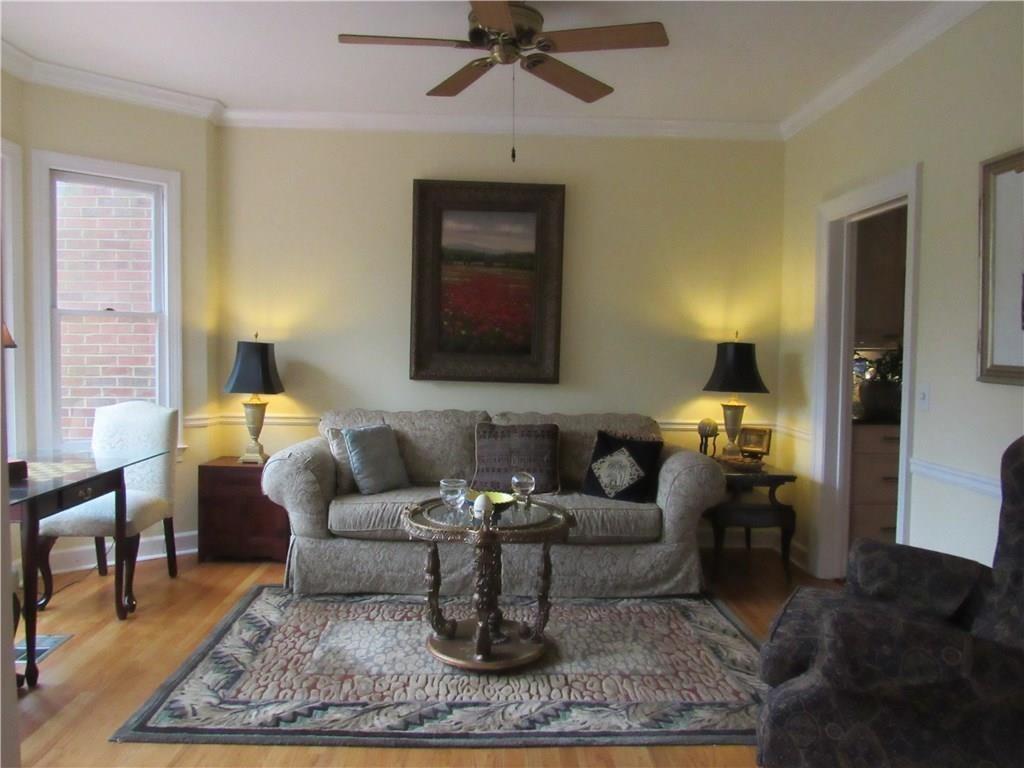 3873 Roswell Road Unit 13