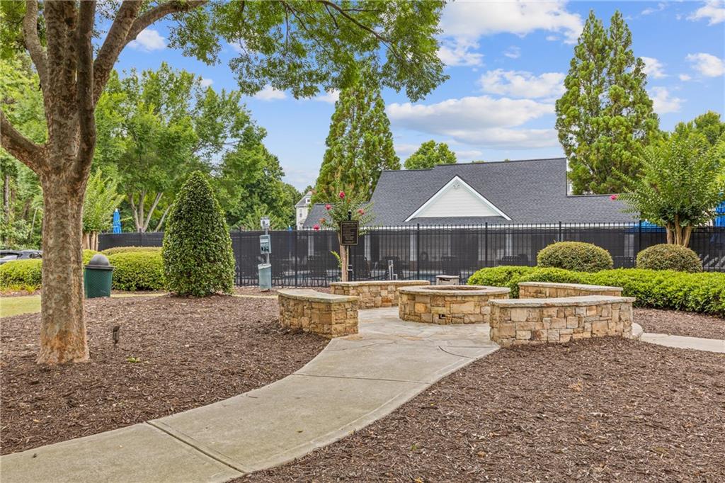 3300 REGATTA Grove