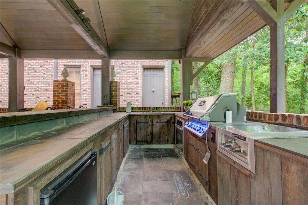 6098 River Chase Circle
