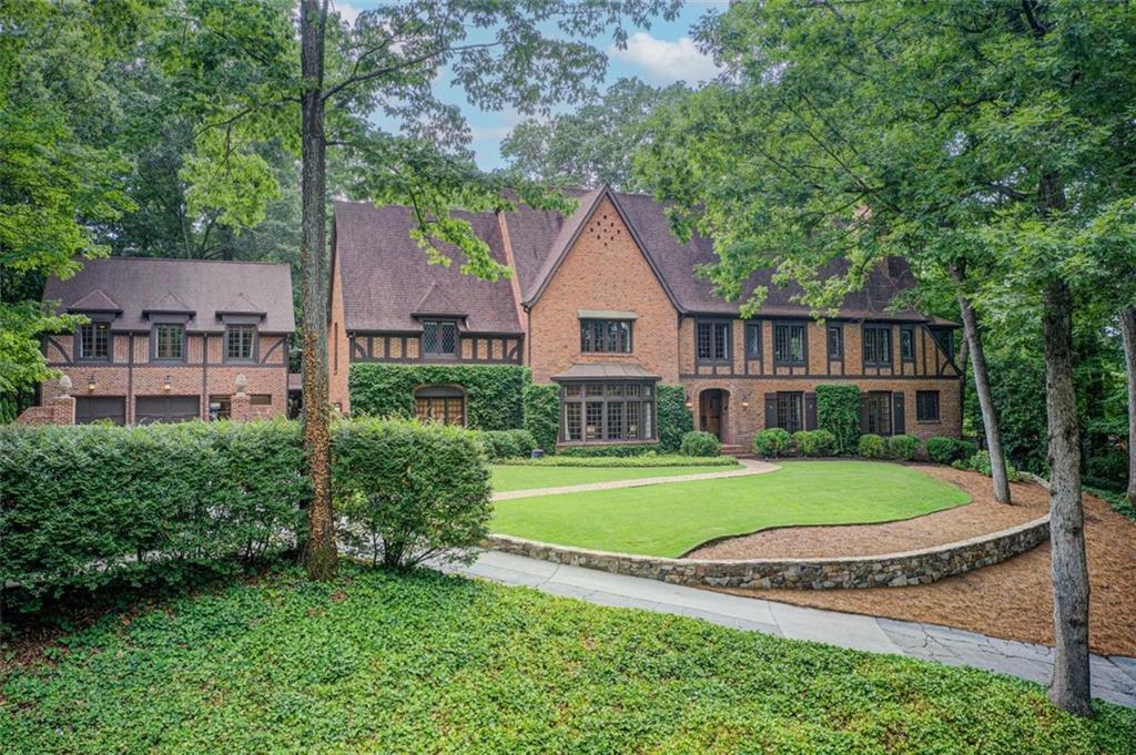 6098 River Chase Circle