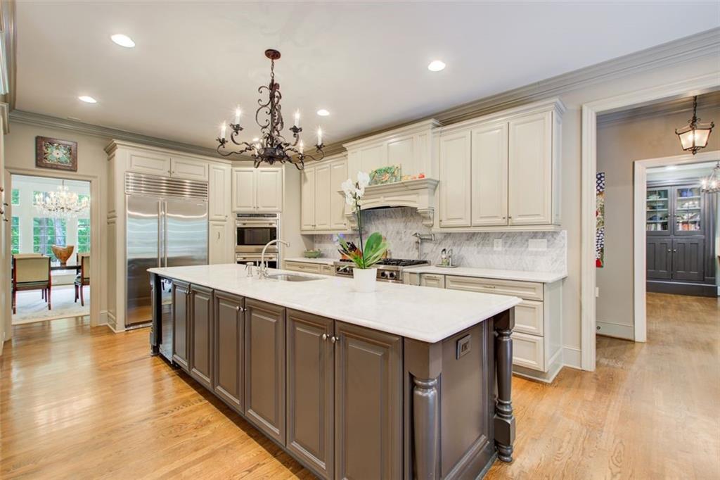 6098 River Chase Circle