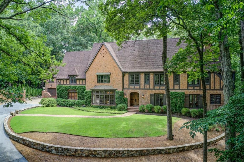 6098 River Chase Circle