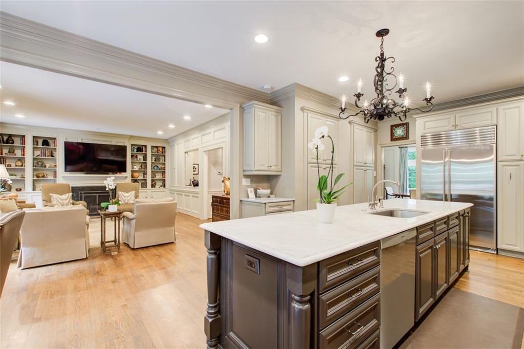 6098 River Chase Circle