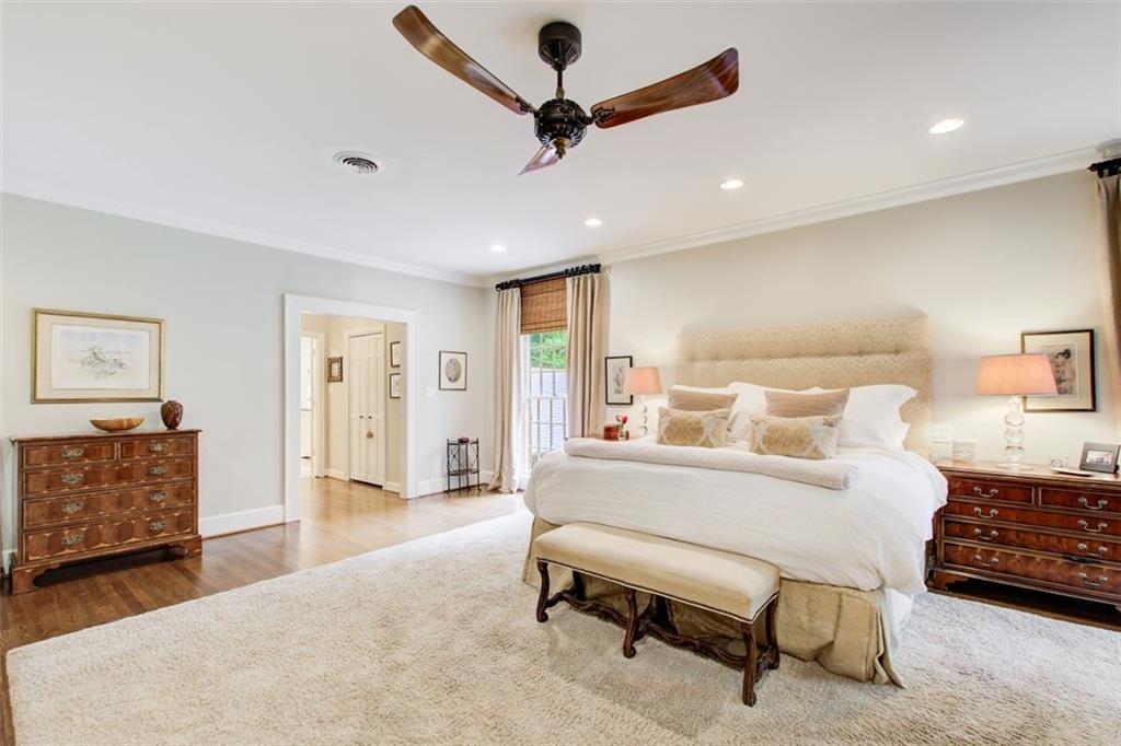 6098 River Chase Circle