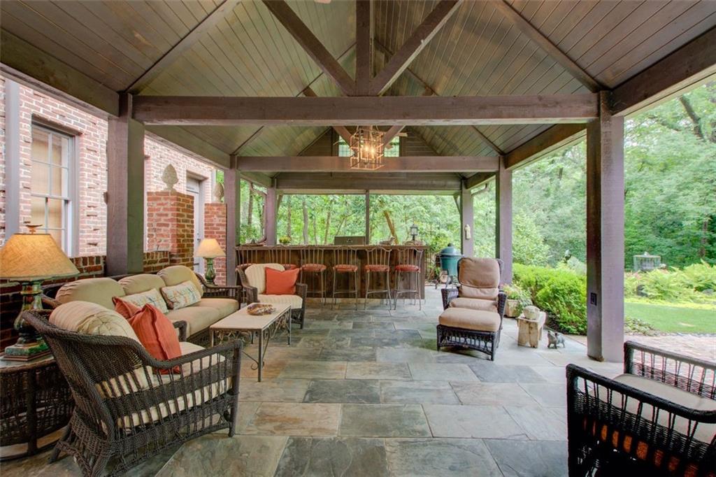 6098 River Chase Circle
