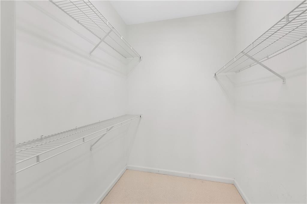 12 Ancient Oak Court NE