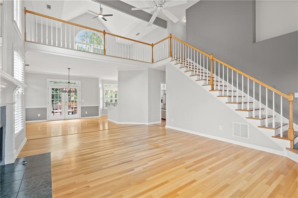 12 Ancient Oak Court NE