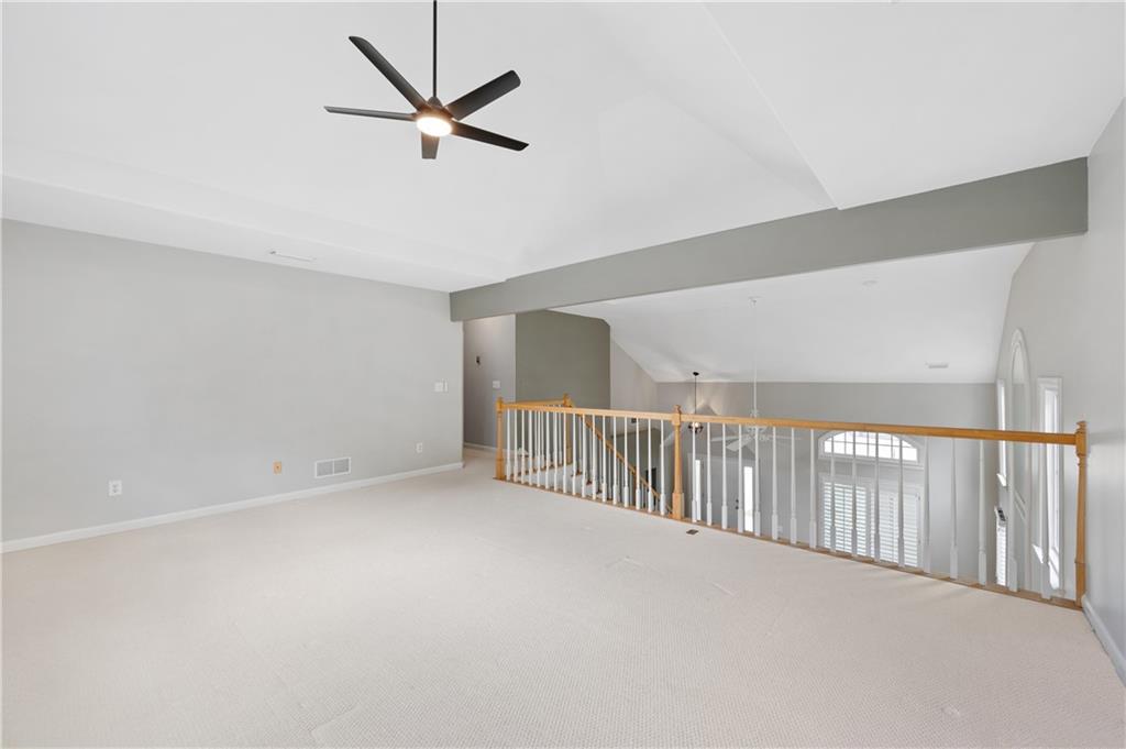 12 Ancient Oak Court NE
