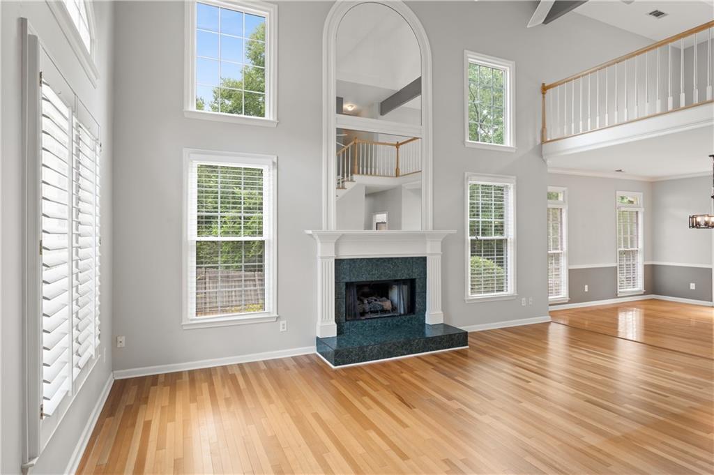 12 Ancient Oak Court NE