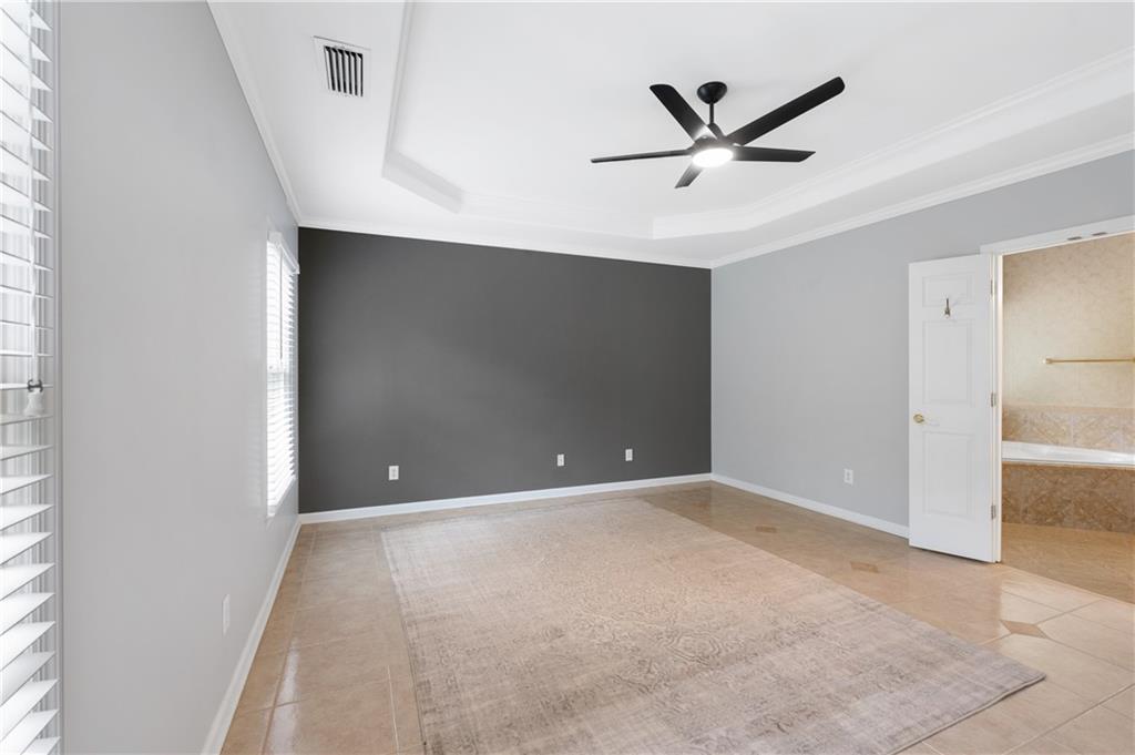 12 Ancient Oak Court NE