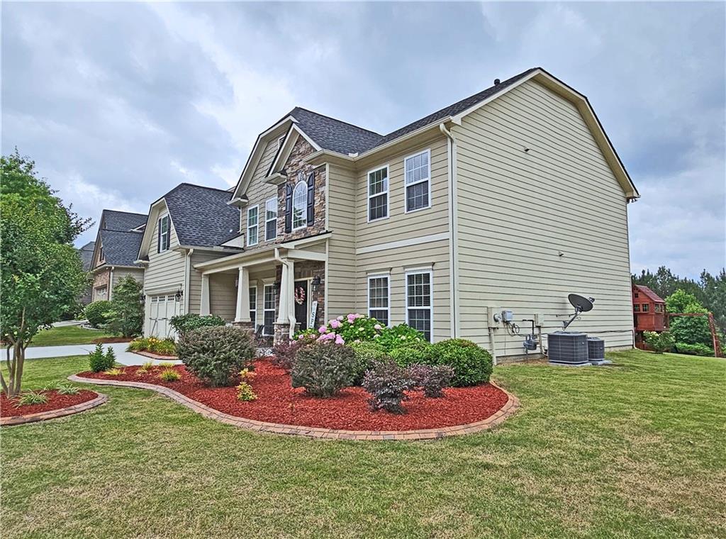 735 King Sword Court SE