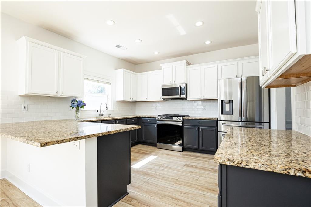 520 Waterhaven Lane