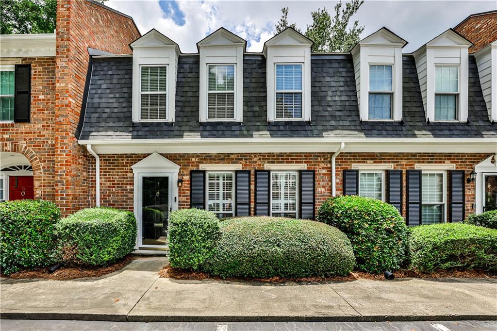 7 Paper Mill Place NW