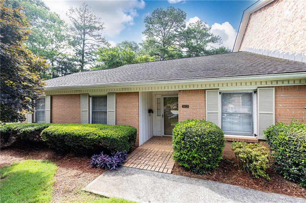 1615 Executive Park Lane NE