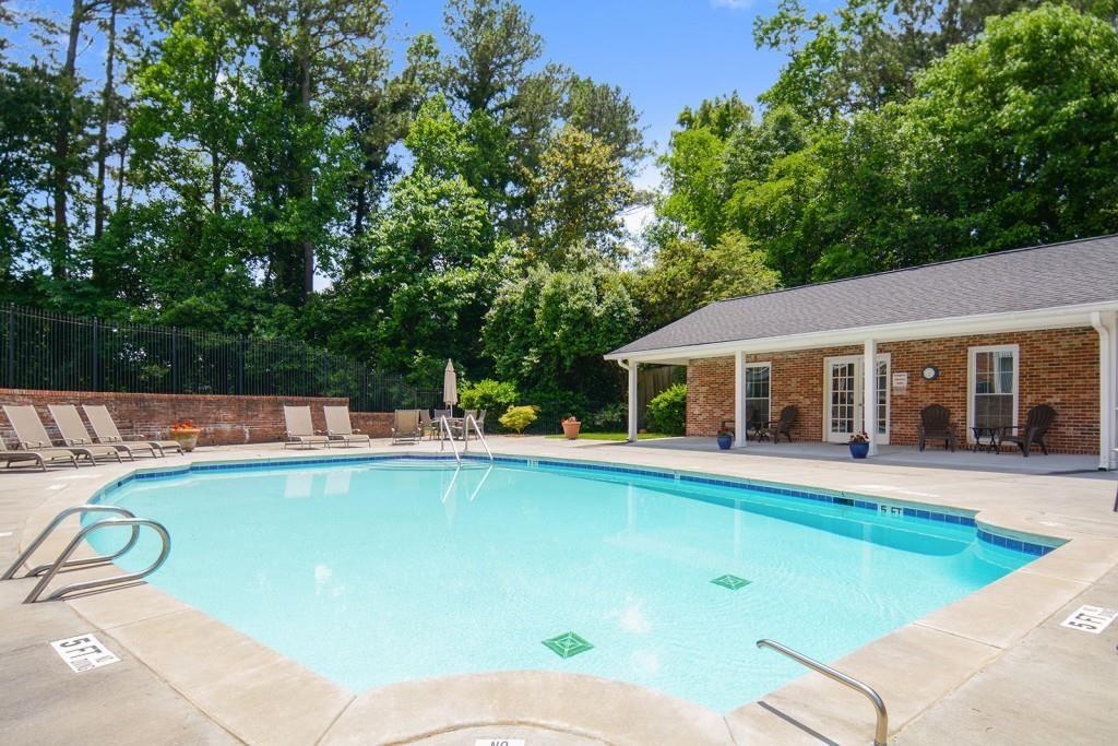 1615 Executive Park Lane NE