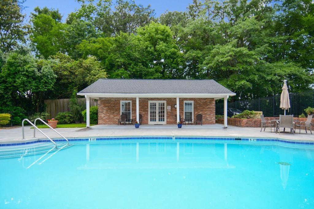 1615 Executive Park Lane NE
