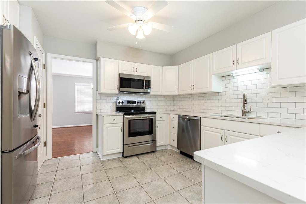 1615 Executive Park Lane NE