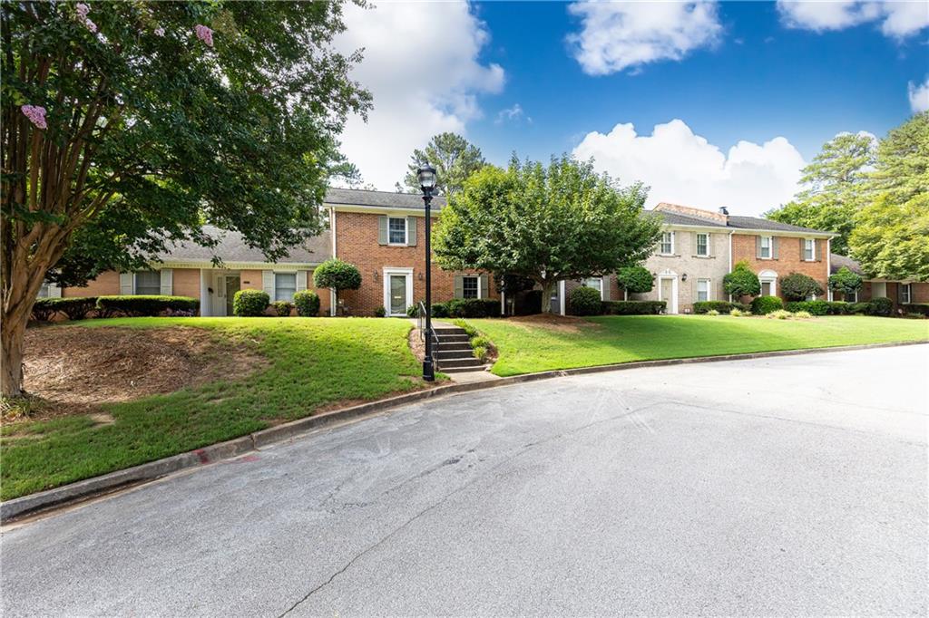 1615 Executive Park Lane NE