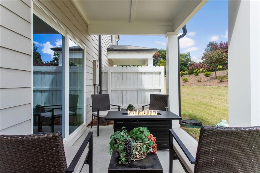 810 Sunny Lake Drive