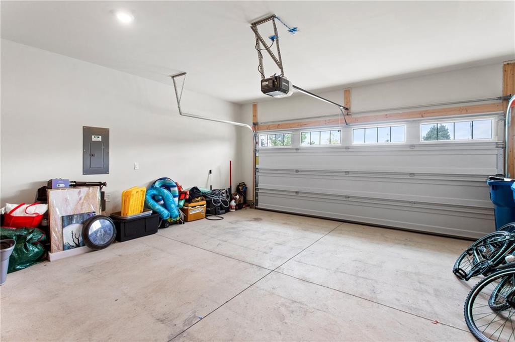 810 Sunny Lake Drive