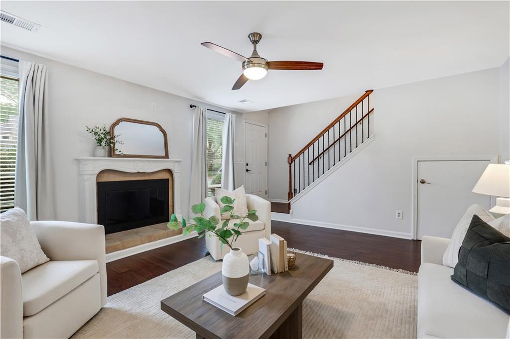 1129 Riverbend Club Drive SE