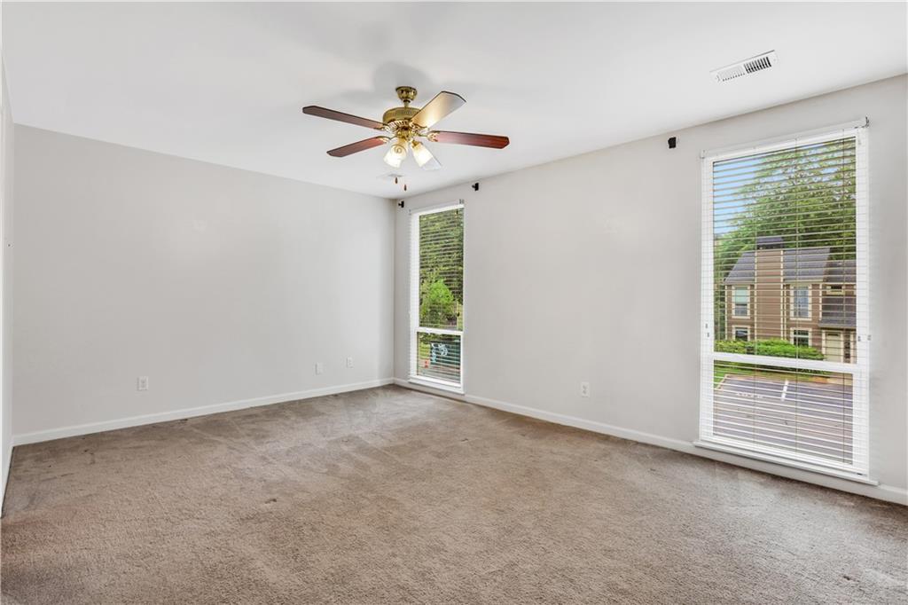 1129 Riverbend Club Drive SE