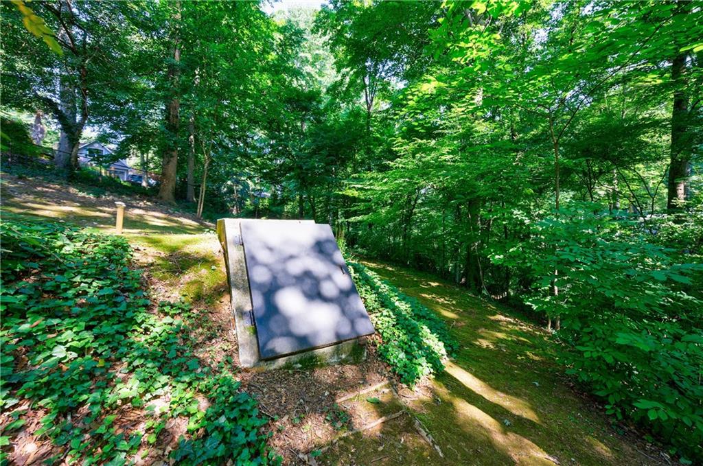 1270 Roxboro Drive NE
