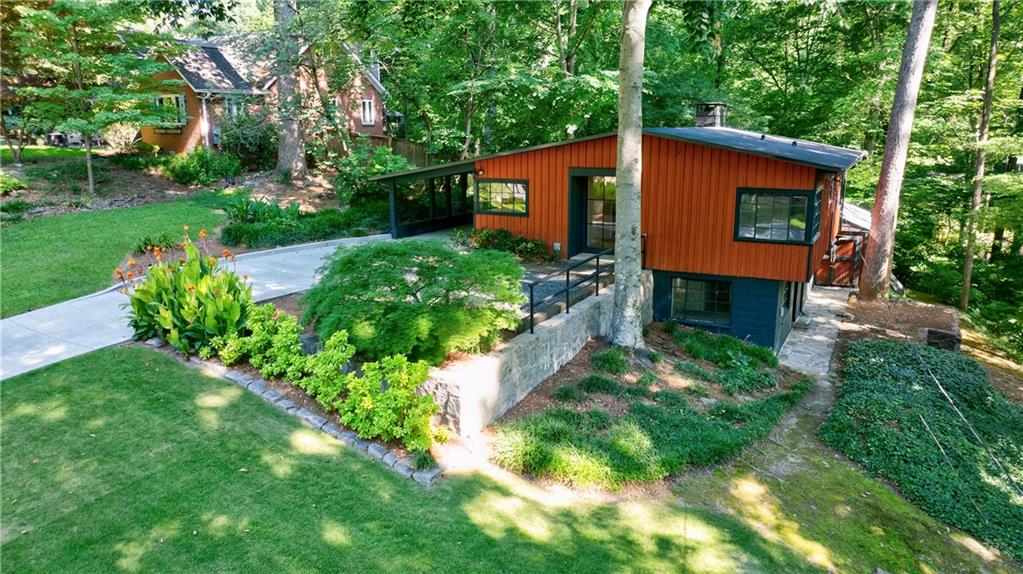 1270 Roxboro Drive NE