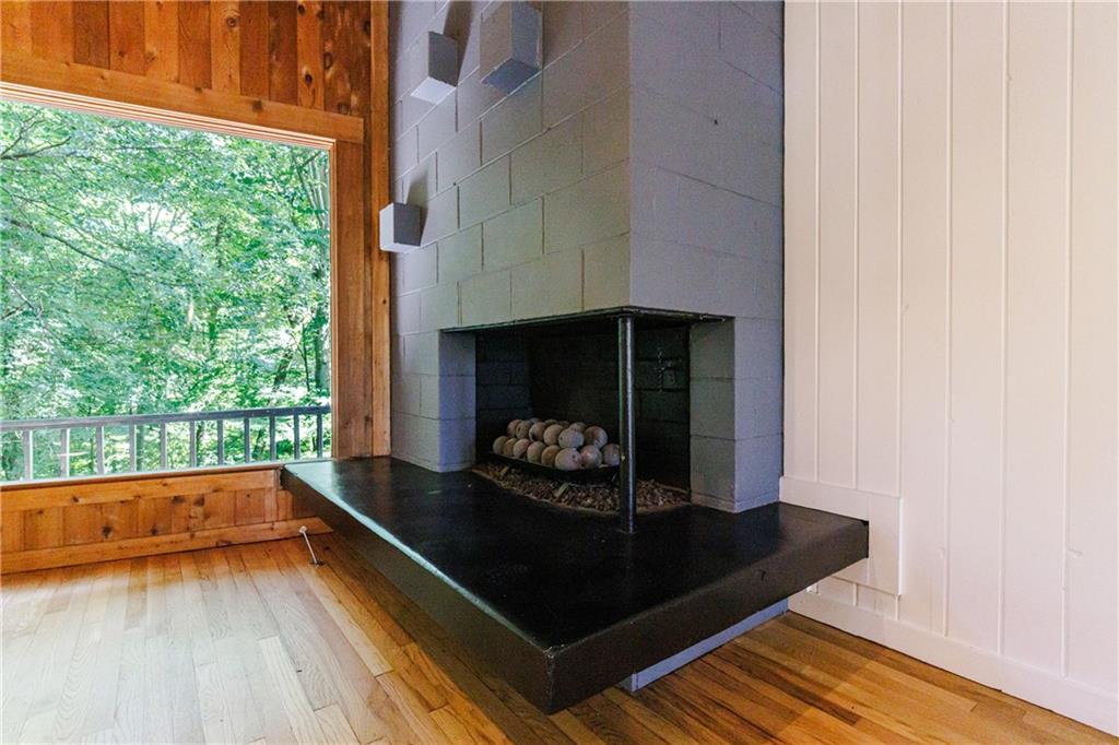 1270 Roxboro Drive NE