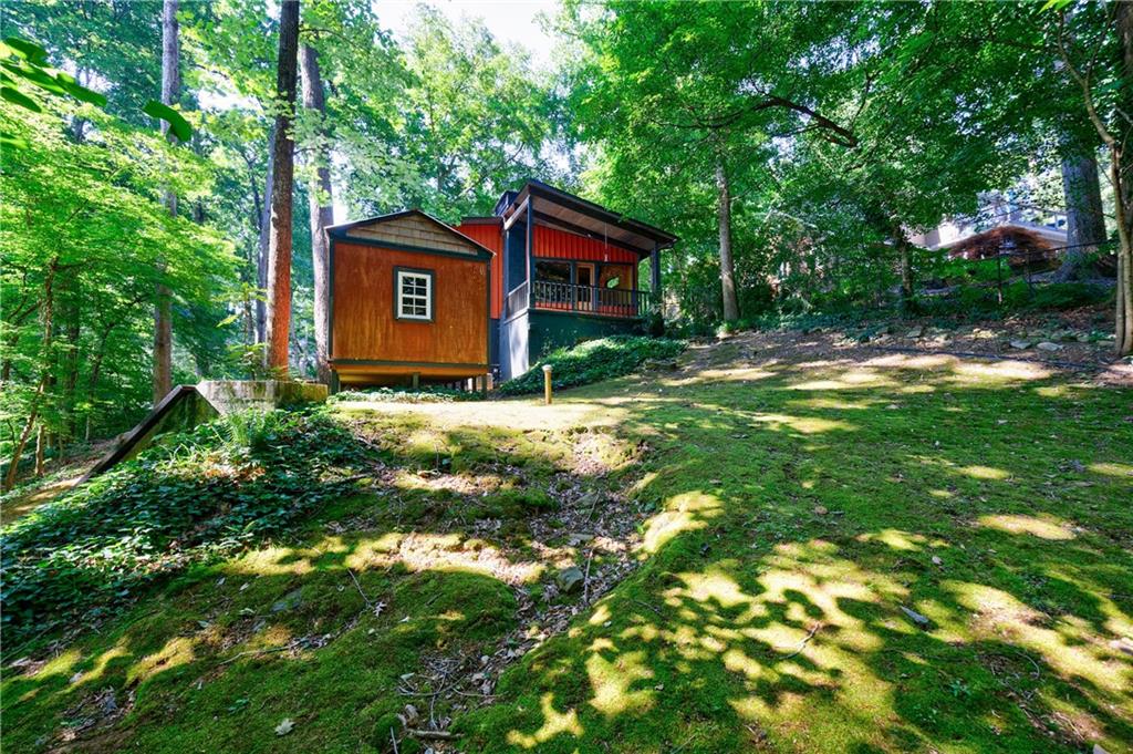 1270 Roxboro Drive NE