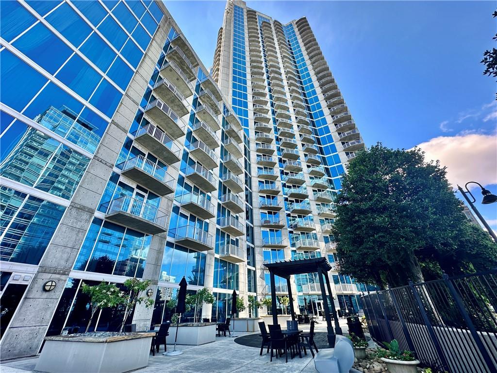 400 W Peachtree Street NW Unit 1112