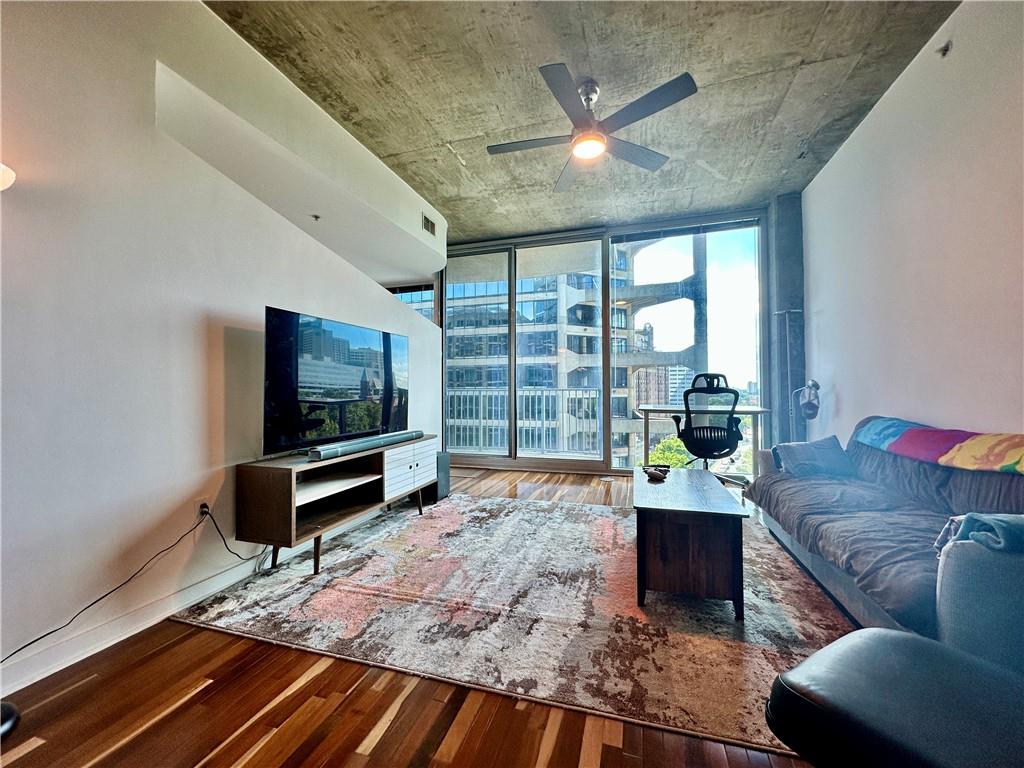 400 W Peachtree Street NW Unit 1112
