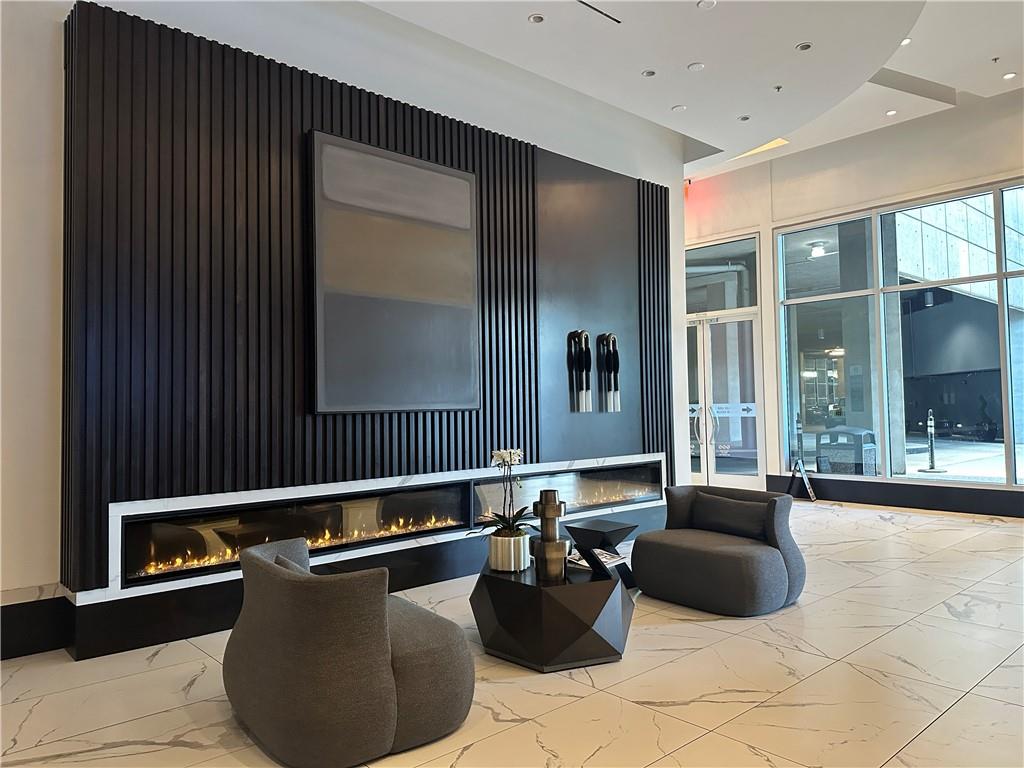 400 W Peachtree Street NW Unit 1112