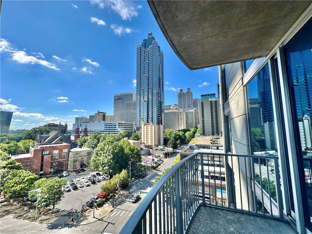 400 W Peachtree Street NW Unit 1112