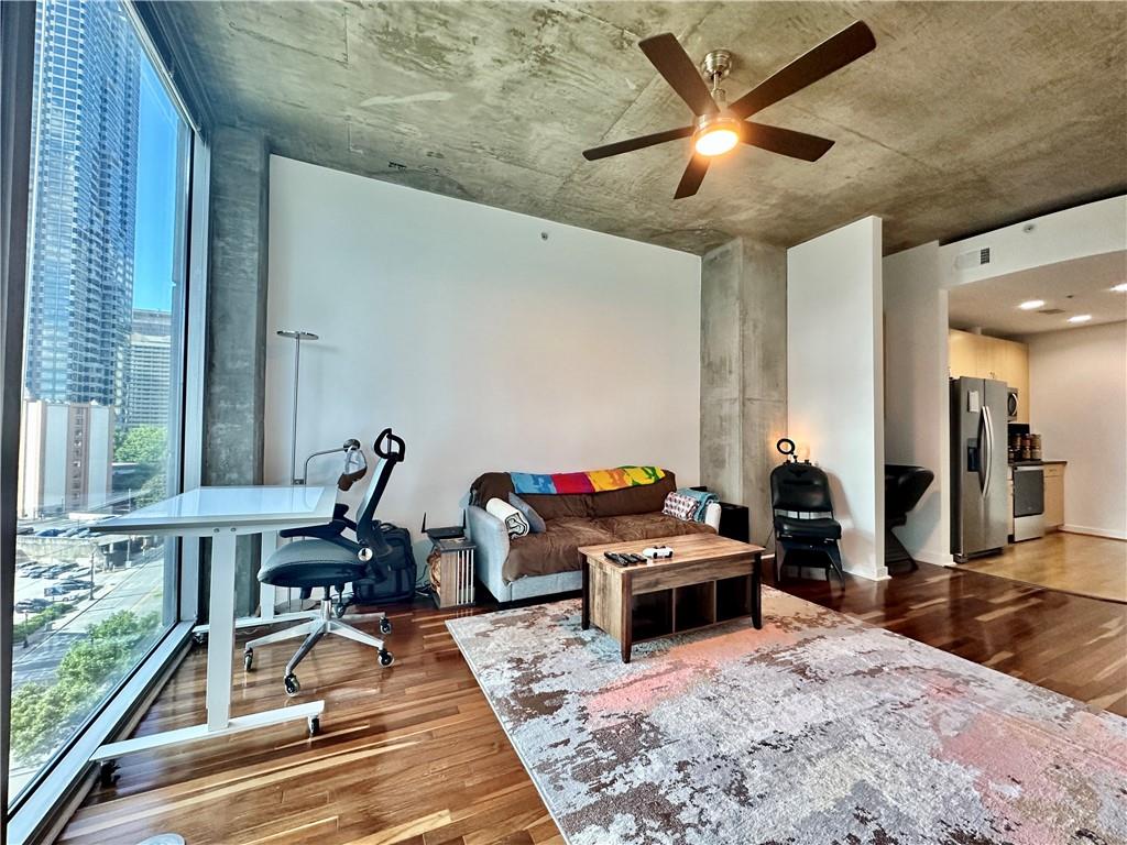 400 W Peachtree Street NW Unit 1112