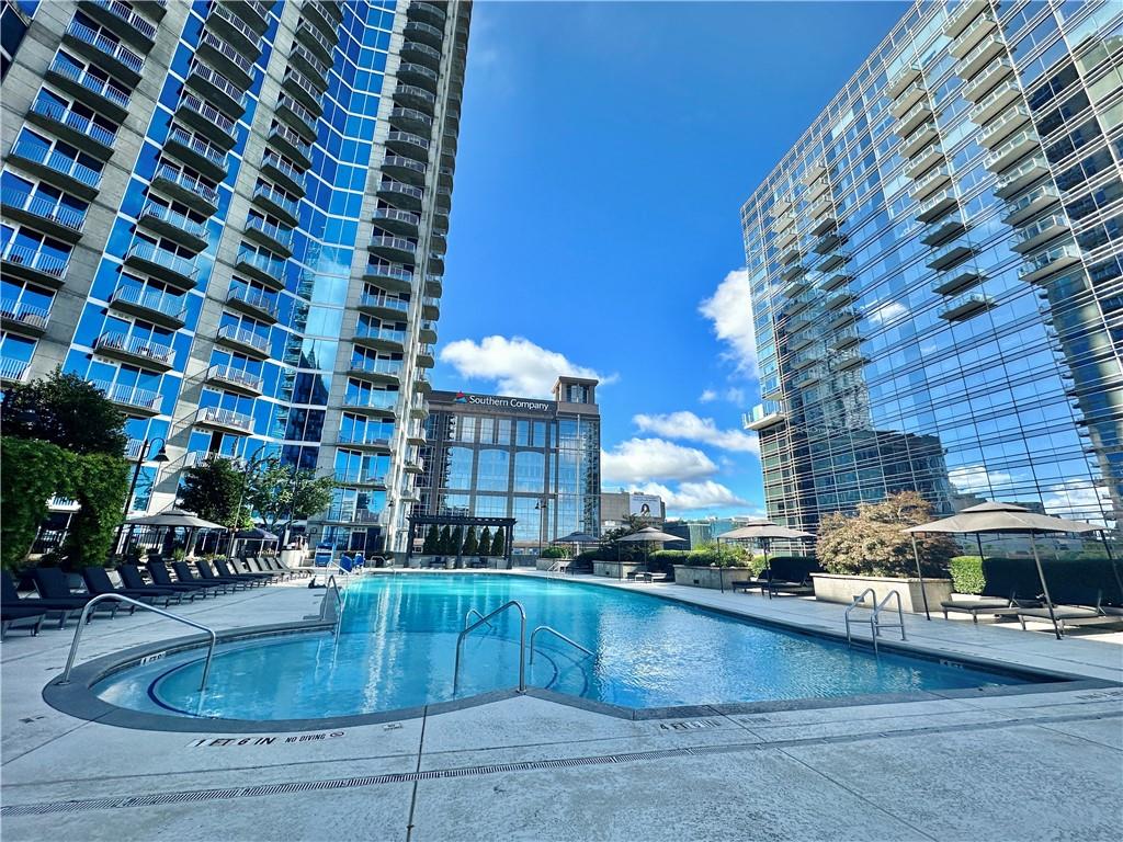 400 W Peachtree Street NW Unit 1112