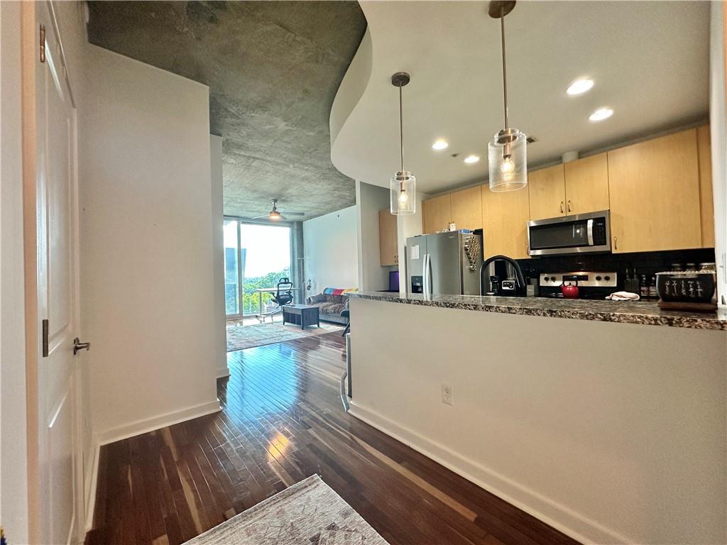 400 W Peachtree Street NW Unit 1112