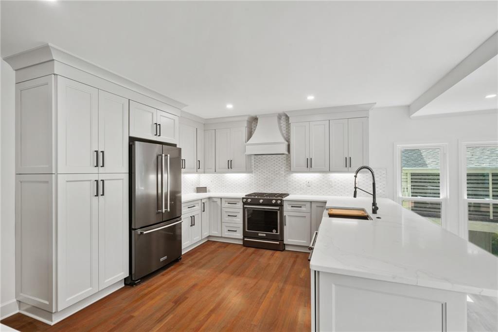 4499 Dobbs Crossing