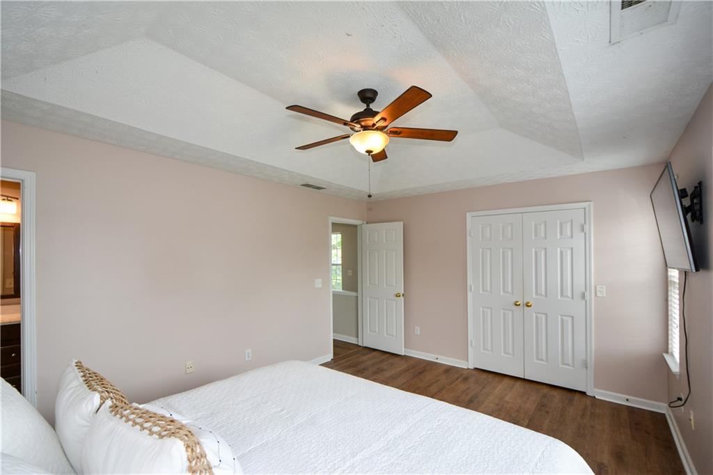 4472 Thorngate Lane