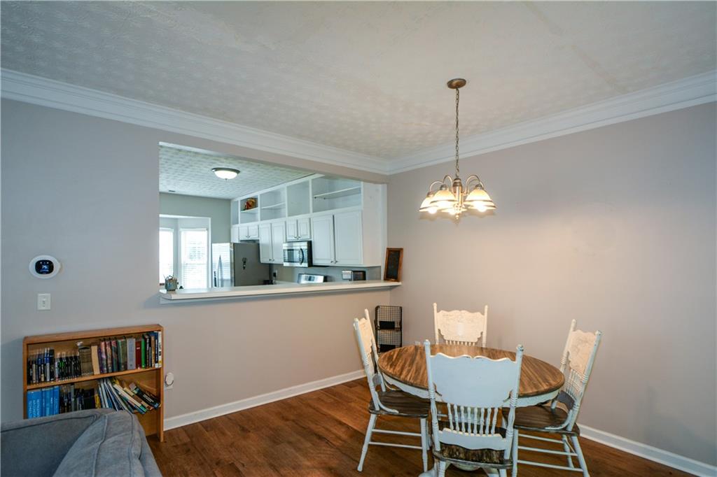 4472 Thorngate Lane