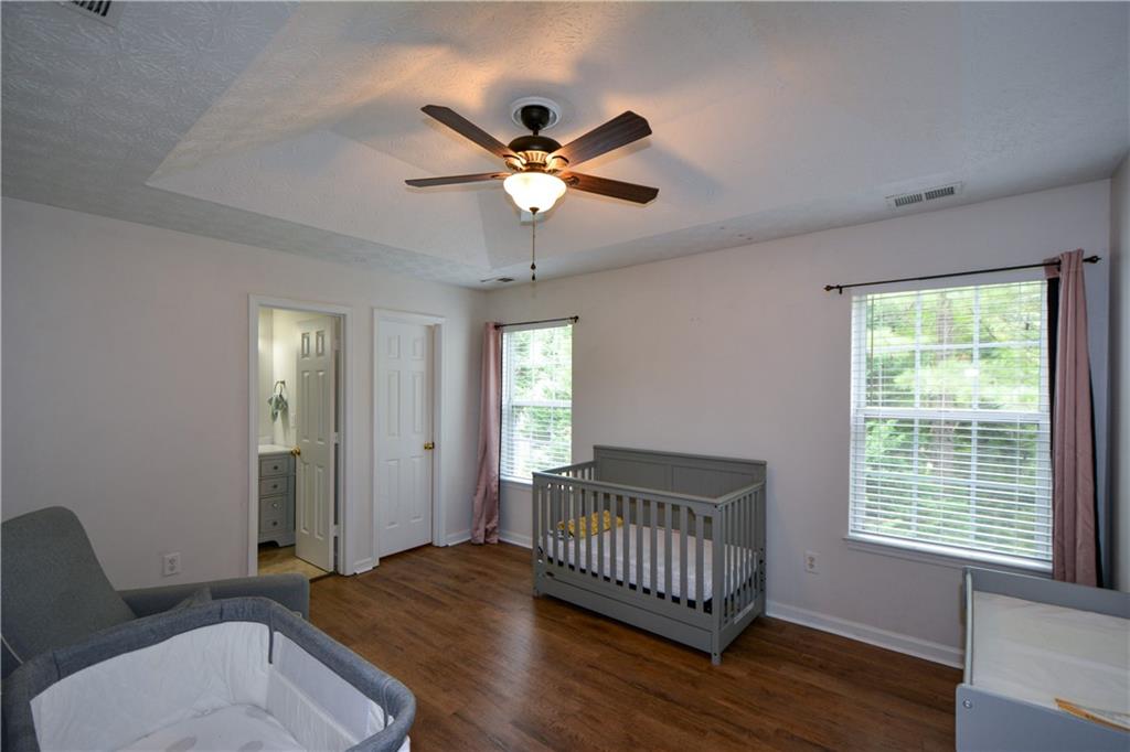 4472 Thorngate Lane