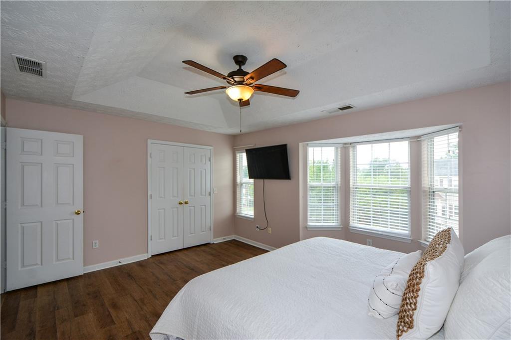 4472 Thorngate Lane