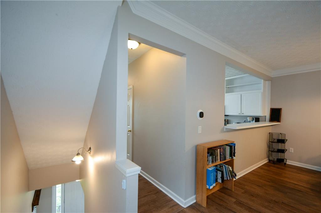 4472 Thorngate Lane