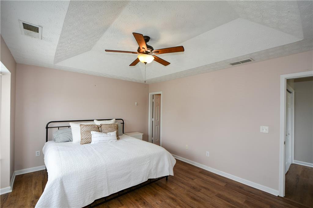 4472 Thorngate Lane