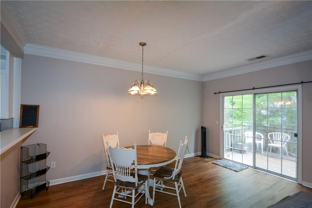 4472 Thorngate Lane