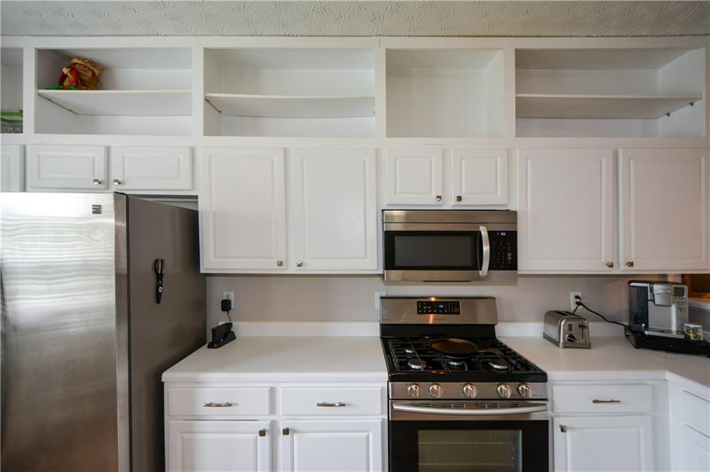 4472 Thorngate Lane