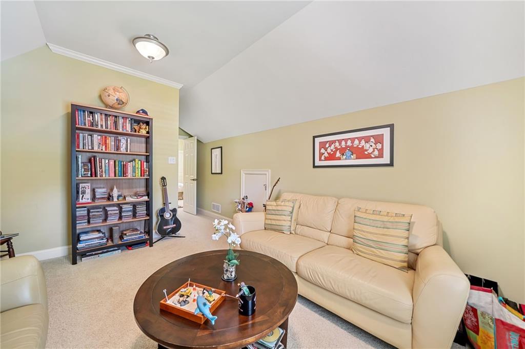 3433 Hickory Woods Trail