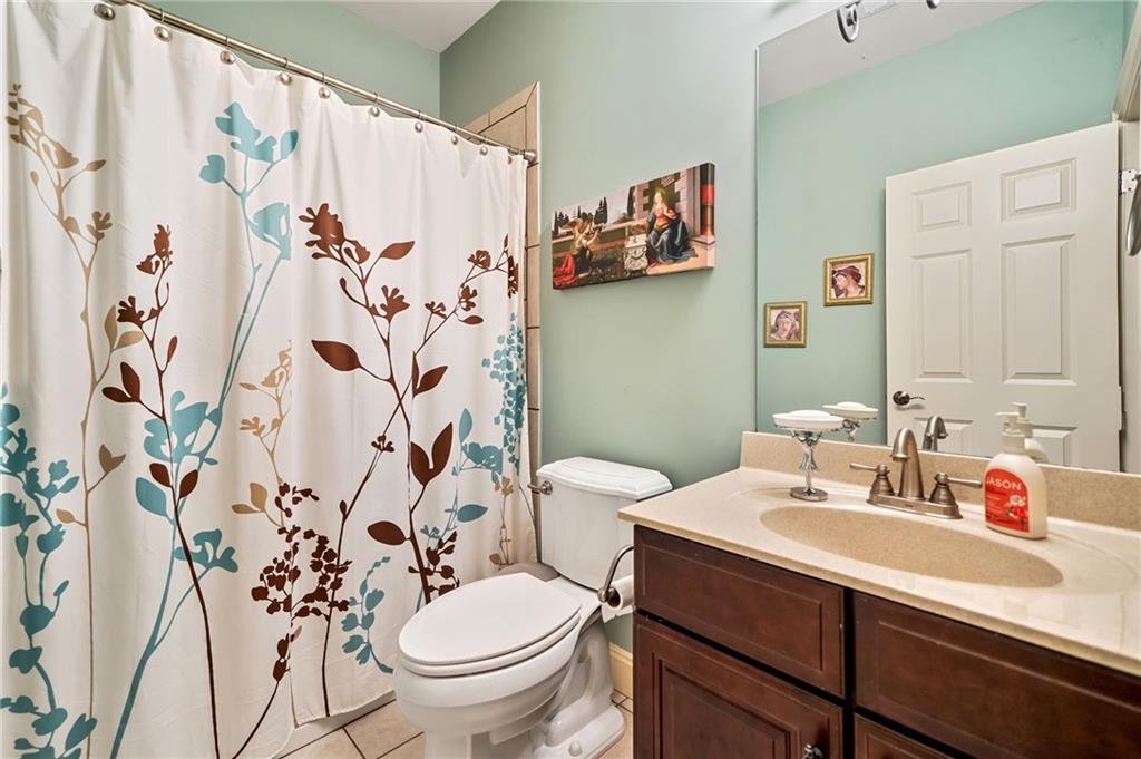 3433 Hickory Woods Trail