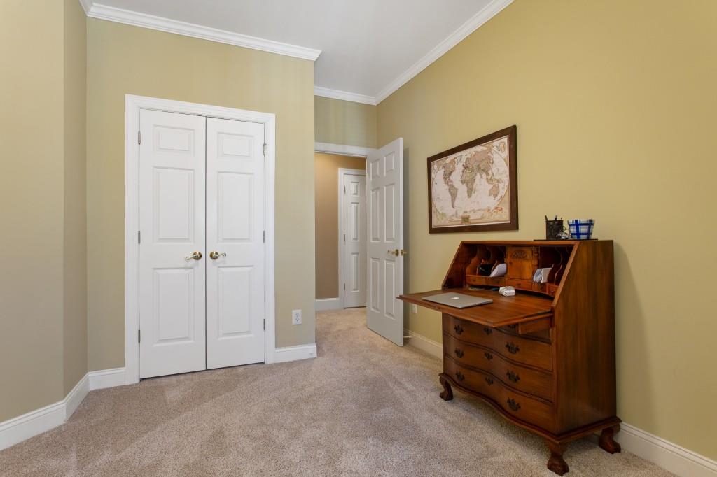 1071 Hedge Rose Court NE